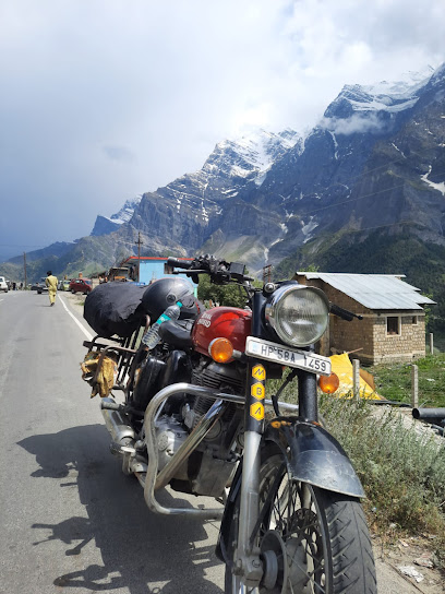 Bike rental in jibhi (Himalayansoloriders)