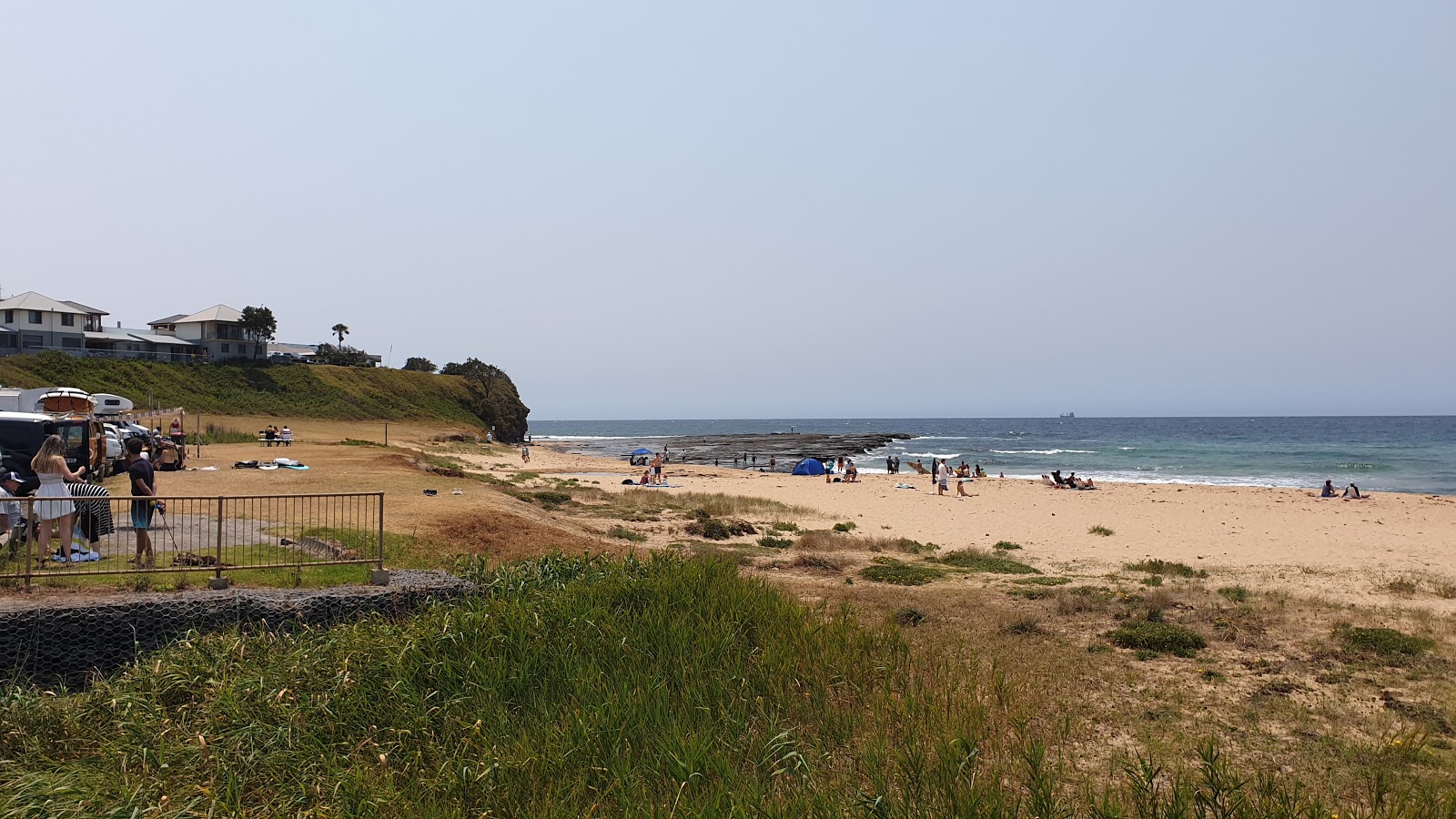 Sharky Beach'in fotoğrafı - tatil için iyi evcil hayvan dostu nokta