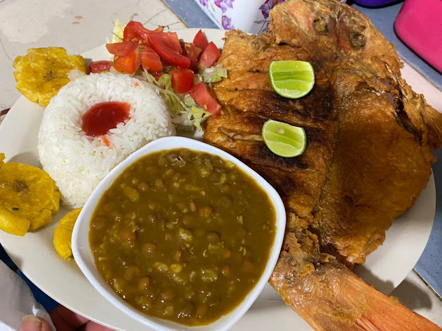 Opiniones de D'ATACAMES FOOD RESTAURANTE en Santo Domingo de los Colorados - Marisquería