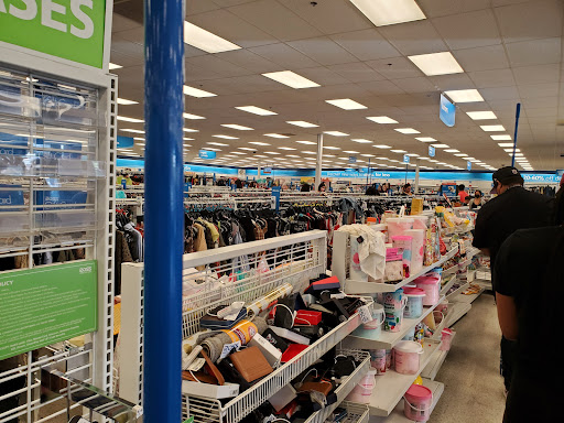 Clothing Store «Ross Dress for Less», reviews and photos, 2060 California Ave, Sand City, CA 93955, USA
