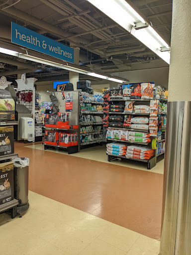 Pet Supply Store «Petco Animal Supplies», reviews and photos, 860 Broadway, New York, NY 10003, USA