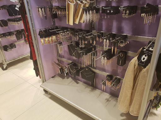 Clothing Store «Discovery Clothing Company», reviews and photos, 660 Centerview Blvd, Kissimmee, FL 34741, USA