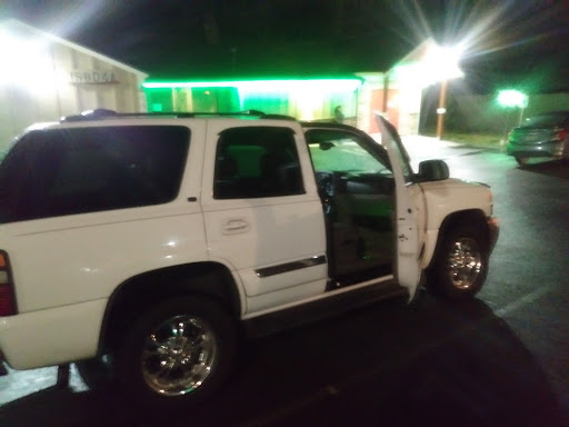 Used Car Dealer «CarHop Auto Sales & Finance», reviews and photos, 8821 Evergreen Way, Everett, WA 98208, USA