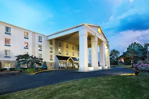 Comfort Inn St. Louis - Westport Event Center image