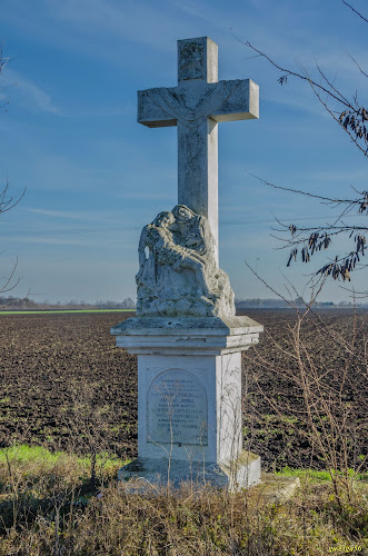 Pieta a Szentgyörgyi út bal oldalán