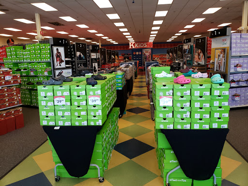 Shoe Store «Shoe Carnival», reviews and photos, 3271 Marketplace Dr, Council Bluffs, IA 51501, USA