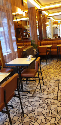 Atmosphère du Restaurant Café Charlette à Paris - n°6