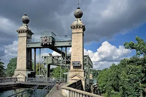 Henrichenburg boat lift image