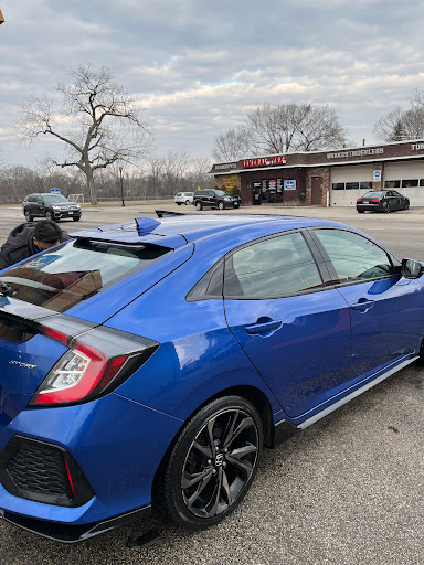 Car Wash «Evanston Car Wash & Detail Center», reviews and photos, 2416 Dempster St, Evanston, IL 60202, USA