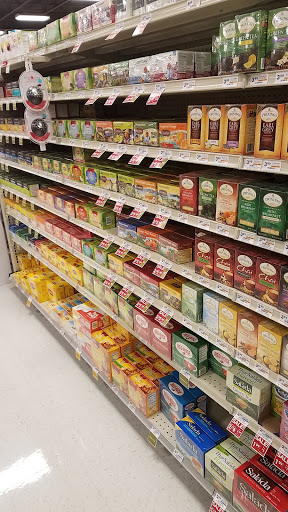 Supermarket «Giant Eagle Supermarket», reviews and photos, 2775 W Market St, Fairlawn, OH 44333, USA