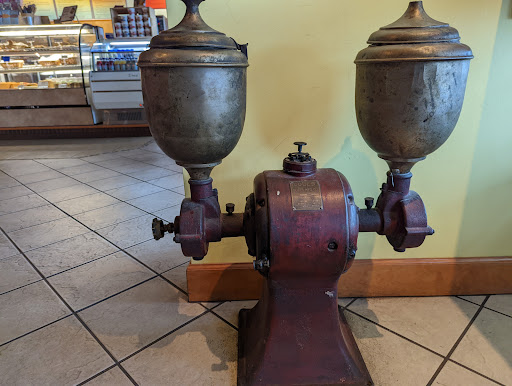 Coffee Shop «Front Porch Cafe», reviews and photos, 300 US-64, Manteo, NC 27954, USA