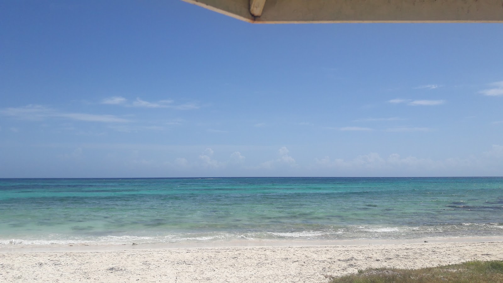 Photo of Silver Sands beach with very clean level of cleanliness