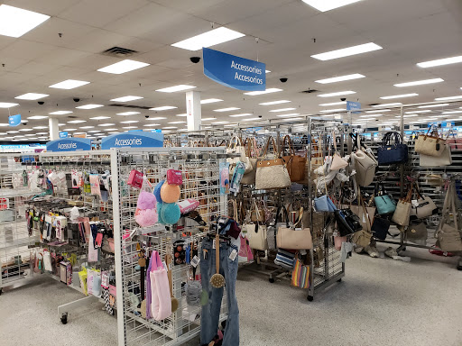 Clothing Store «Ross Dress for Less», reviews and photos, 560 N Euclid St, Anaheim, CA 92801, USA