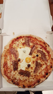Plats et boissons du Pizzas à emporter LUCKY PIZZA à Fréjus - n°8