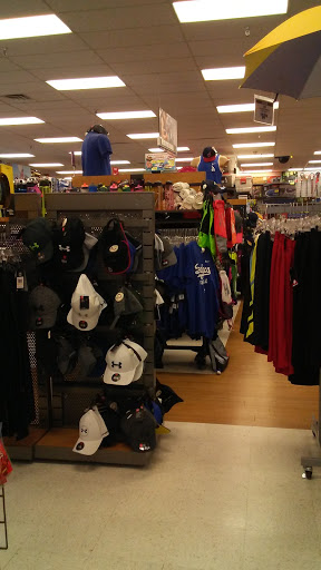 Sporting Goods Store «Big 5 Sporting Goods - Monterey Park», reviews and photos, 2062 S Atlantic Blvd, Monterey Park, CA 91754, USA