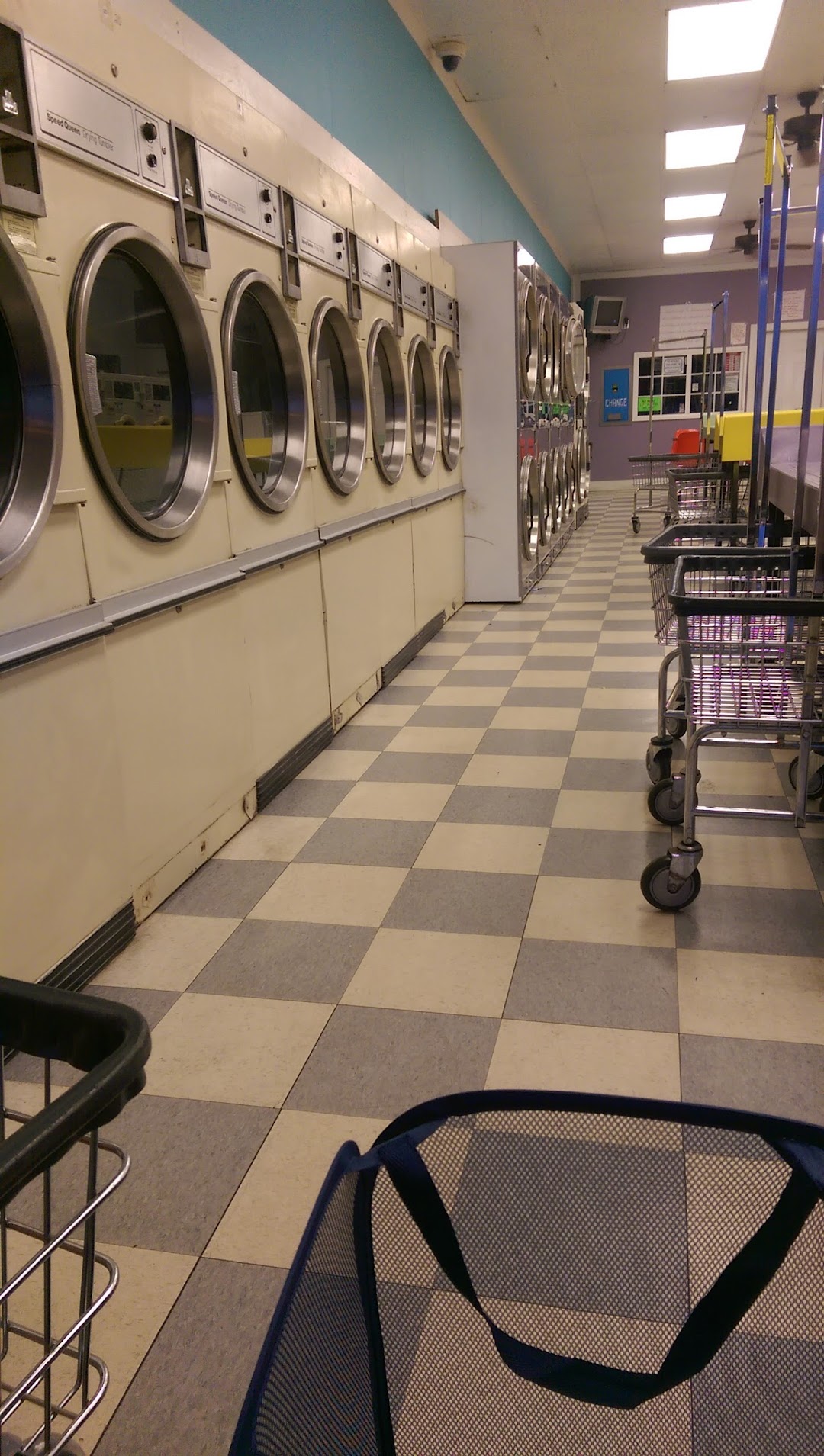 Oak Plaza Laundry
