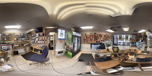 Phone Repair Service «Blue Point Repair», reviews and photos, 14526 Sherman Way c, Van Nuys, CA 91405, USA