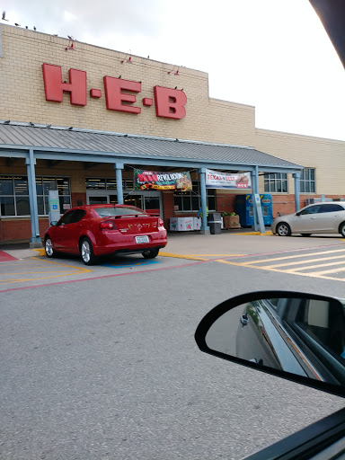 Grocery Store «H-E-B Grocery», reviews and photos, 3401 Gulfway Dr, Port Arthur, TX 77642, USA