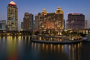 Four Seasons Hotel Doha image