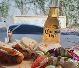 Trago de Mar Marisquería photo