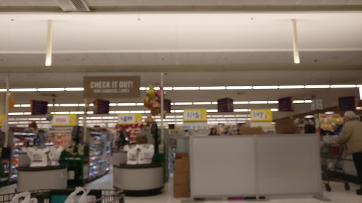 Grocery Store «Stop & Shop», reviews and photos, 540 Squire Rd, Revere, MA 02151, USA