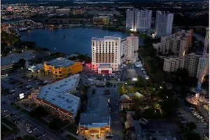 Ramada Plaza by Wyndham Orlando Resort & Suites Intl Drive image