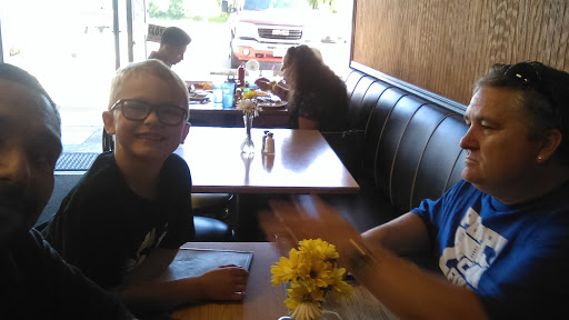 Shopping Mall «Perry Avenue Mall», reviews and photos, 2901 Perry Ave NE # 11, Bremerton, WA 98310, USA