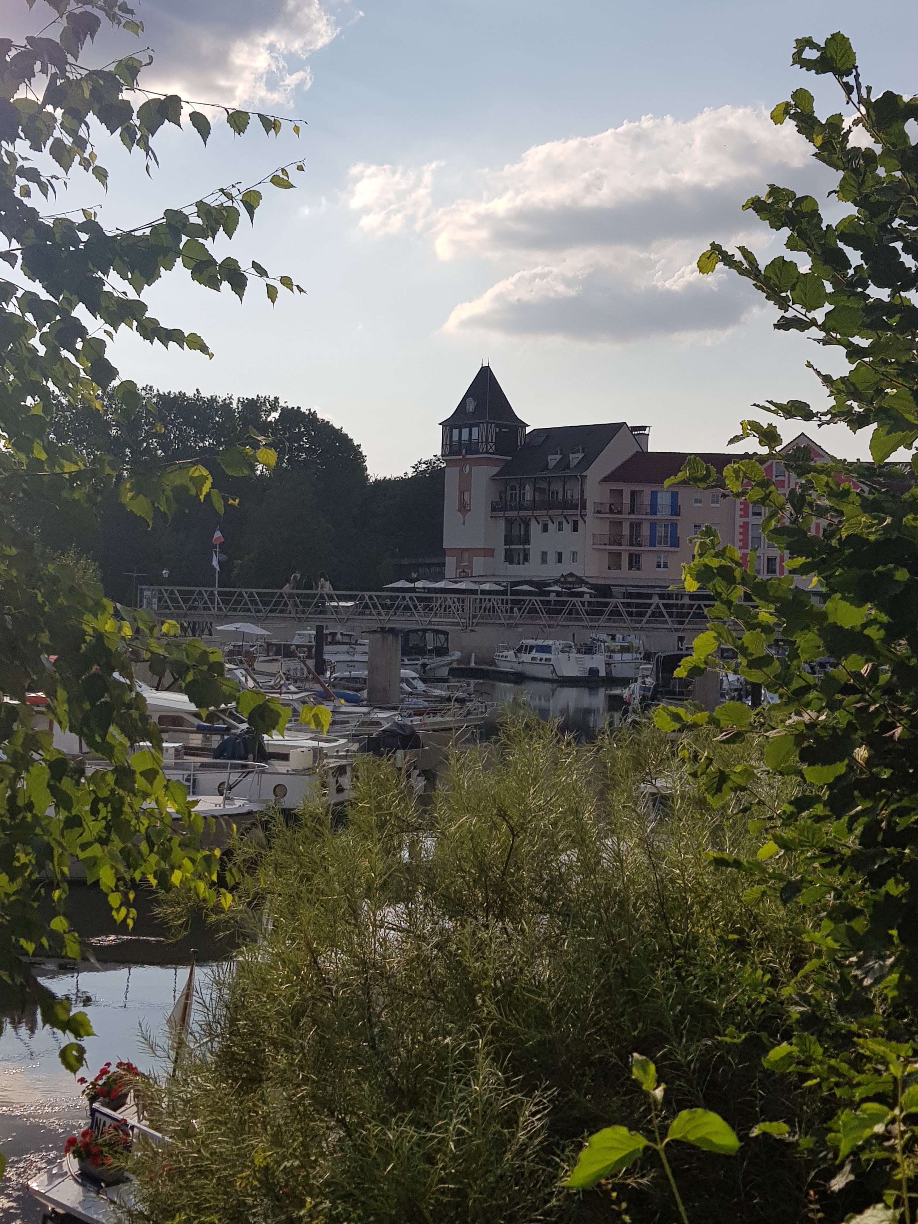 Photo n° 1 de l'avis de Y. fait le 23/07/2018 à 21:23