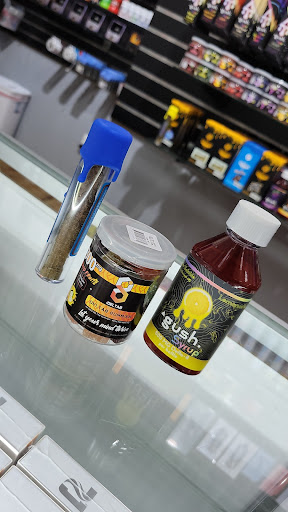 Tobacco Shop «Orlando Smoke Shop Sea World», reviews and photos, 11062 International Dr #108, Orlando, FL 32821, USA