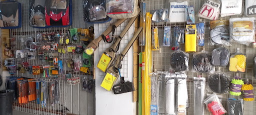 الصوعة لزينة السيارات واضات LED لجميع انواع السيارات 