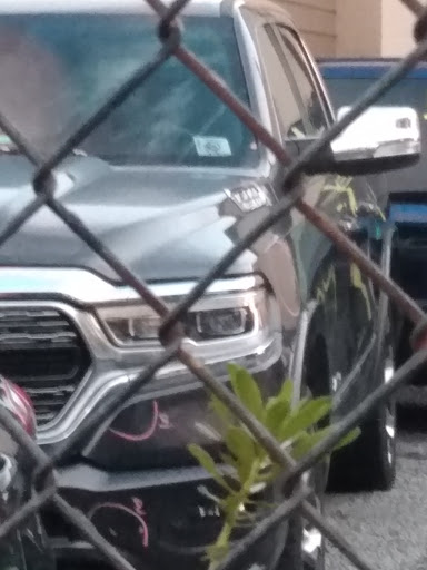 Auto Body Shop «R T Body Shop», reviews and photos, 7615 Merritt St, Norfolk, VA 23513, USA