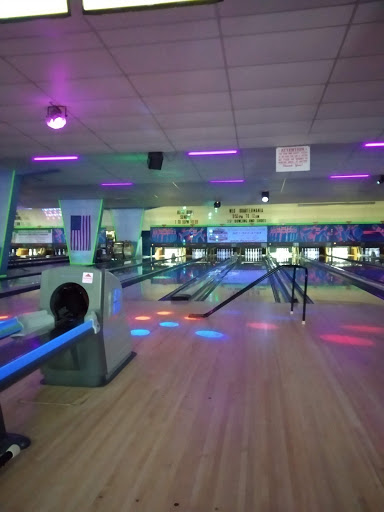 Bowling Alley «Conway Family Bowling Center», reviews and photos, 1010 E Oak St, Conway, AR 72032, USA