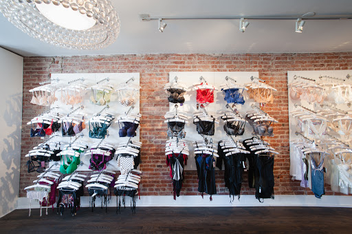 Lingerie Store «Le Bustiere Boutique», reviews and photos, 1744 Columbia Rd NW #2, Washington, DC 20009, USA