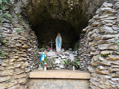 Gruta Virgen De Lourdes