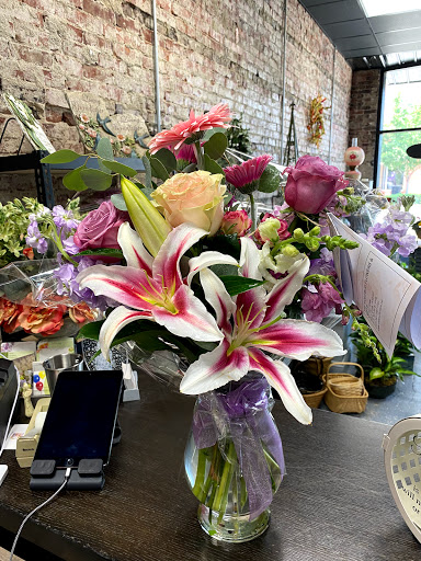 Florist «The Rosebud Flowers», reviews and photos, 501 Main St, Beech Grove, IN 46107, USA