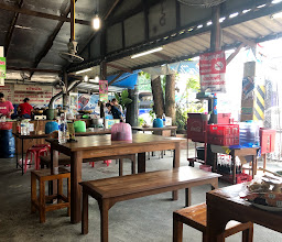 ก๋วยเตี๋ยวหมู เนื้อตุ๋น หน้าศรีนคร photo