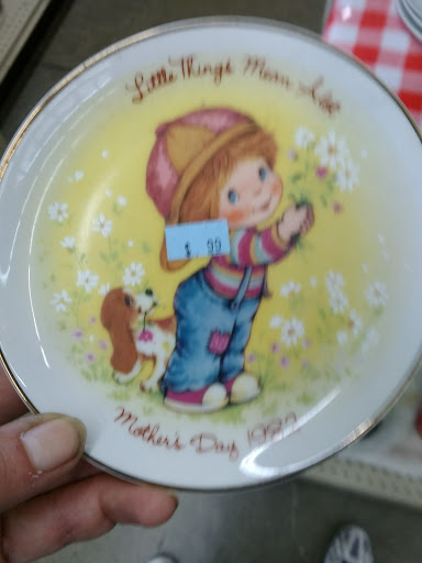 Thrift Store «St. Vincent de Paul», reviews and photos, 575 Rainier Ave N, Renton, WA 98057, USA