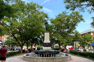 Hyde Park Square