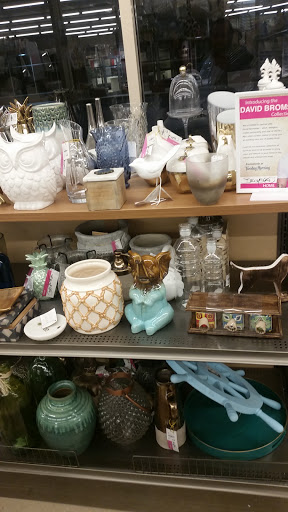 Home Goods Store «Tuesday Morning», reviews and photos, 233 Commerce Dr, Peachtree City, GA 30269, USA