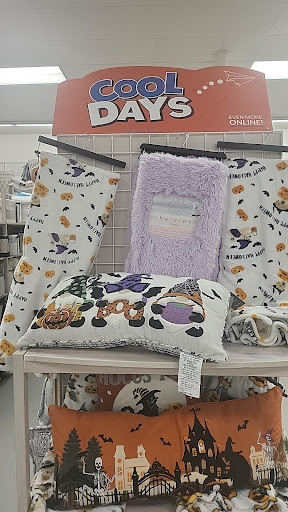 Department Store «Bealls Outlet», reviews and photos, 2738 W Hillsborough Ave, Tampa, FL 33614, USA