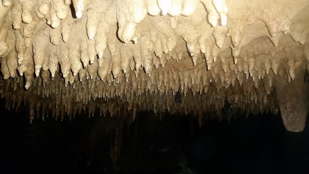 ถ้ำหงส์ Hong Cave