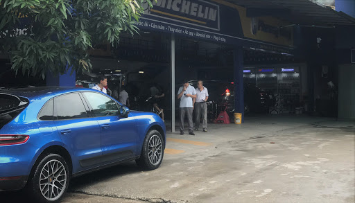 Vehicle inspectors in Hanoi