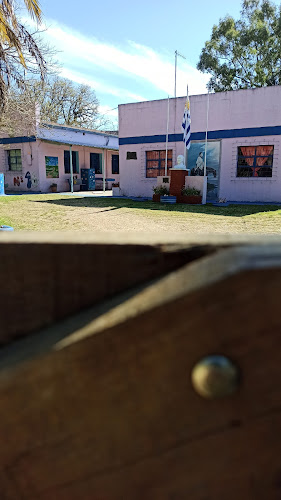 Opiniones de Escuela Rural N°16 Cuchilla de Rocha en Rocha - Escuela