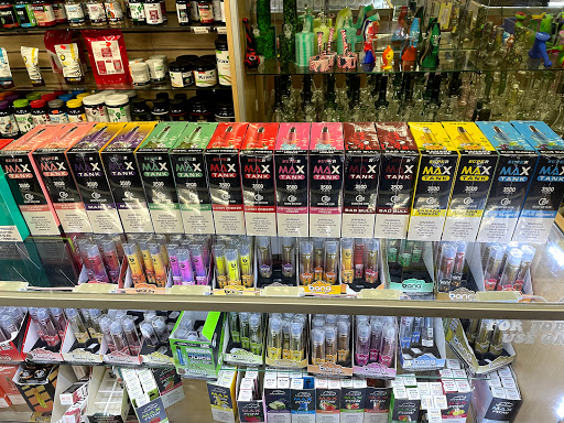 Vaporizer Store «Vape Master & Smoke Shop», reviews and photos, 1708 Long Beach Blvd, Long Beach, CA 90813, USA