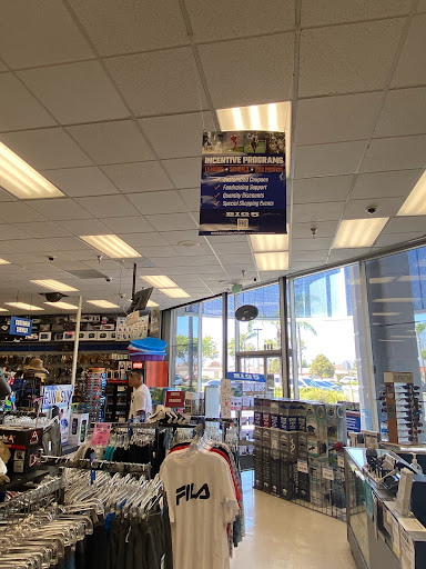 Sporting Goods Store «Big 5 Sporting Goods - Alhambra», reviews and photos, 620 E Valley Blvd, Alhambra, CA 91801, USA