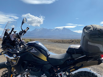 New Zealand Motorcycle Rentals and Tours