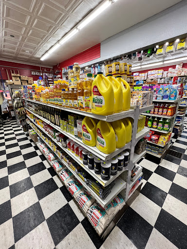 Grocery Store «Roslindale Market», reviews and photos, 4140 Washington St, Roslindale, MA 02131, USA