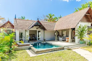 Maradiva Villas Resort & Spa image