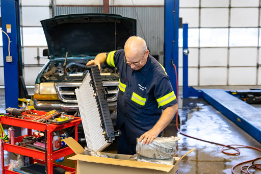 Towing Service «L C Hudson & Son Garage Inc», reviews and photos, 1366 Northside Rd, Elizabeth City, NC 27909, USA