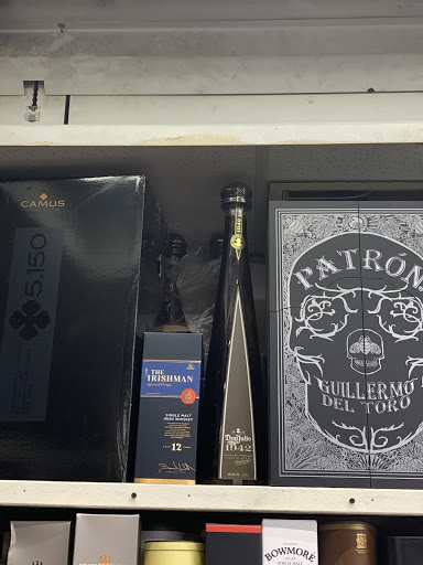 Liquor Store «Peachtree Package Store», reviews and photos, 300 Peachtree St NE # Cs1, Atlanta, GA 30308, USA